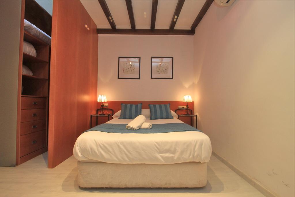 Inside Alhacaba Apartamento *